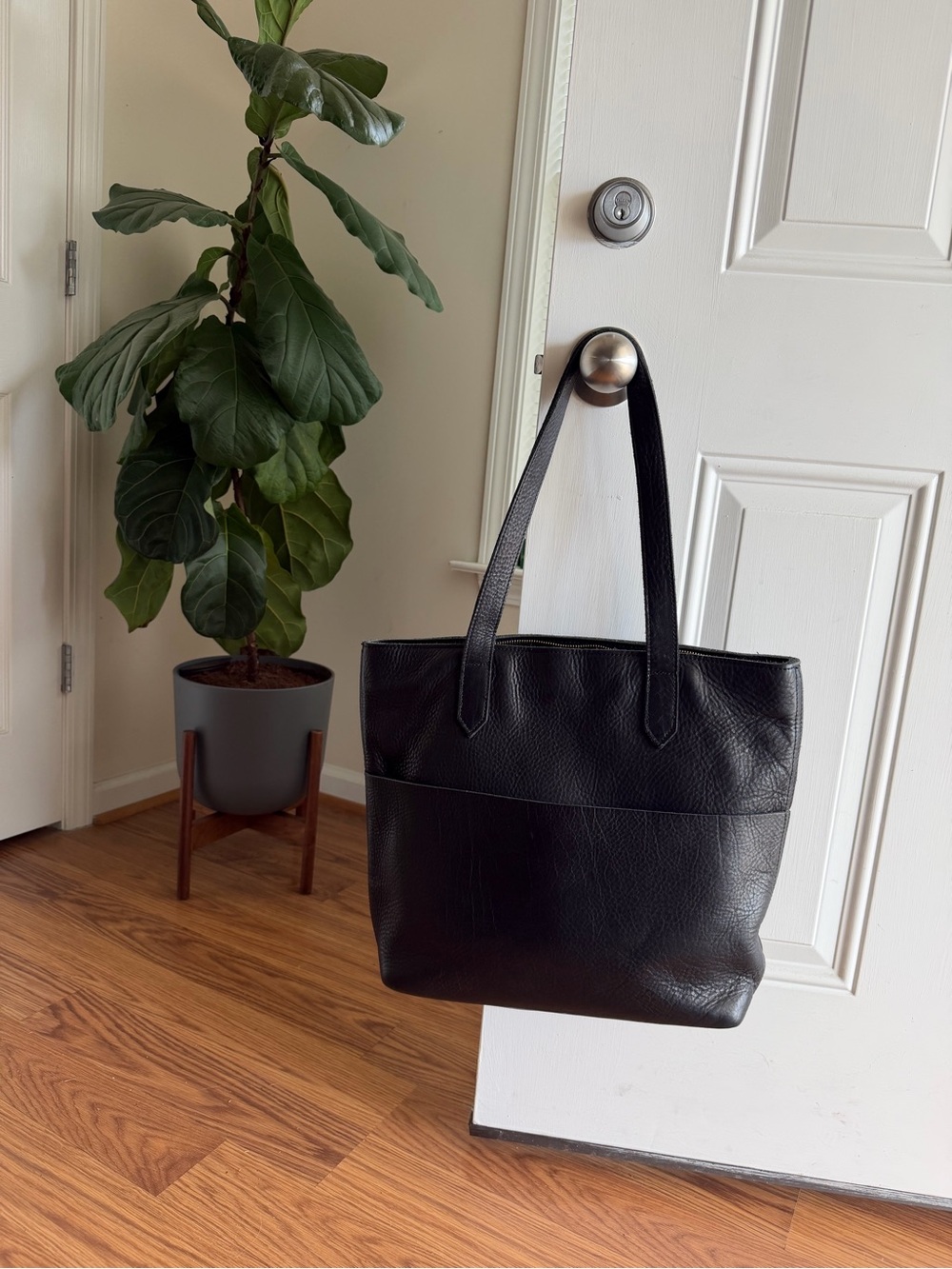 Duluth Trading Co Lifetime Leather Tote